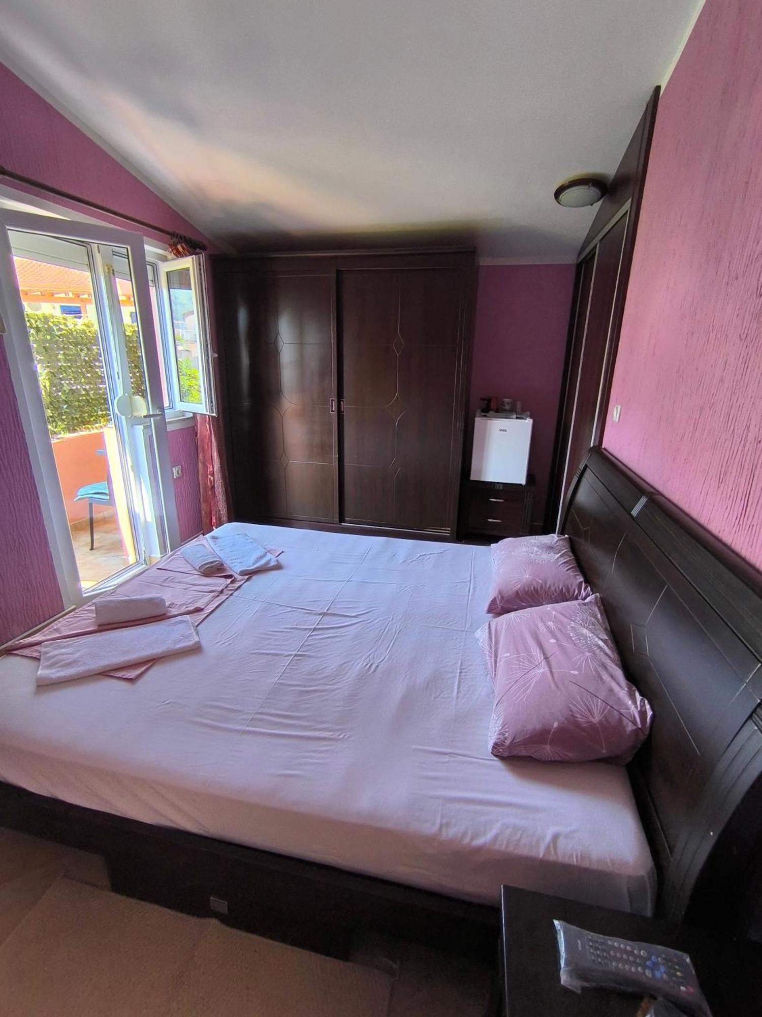 Guesthouse Lautasevic Petrovazzo Esterno foto