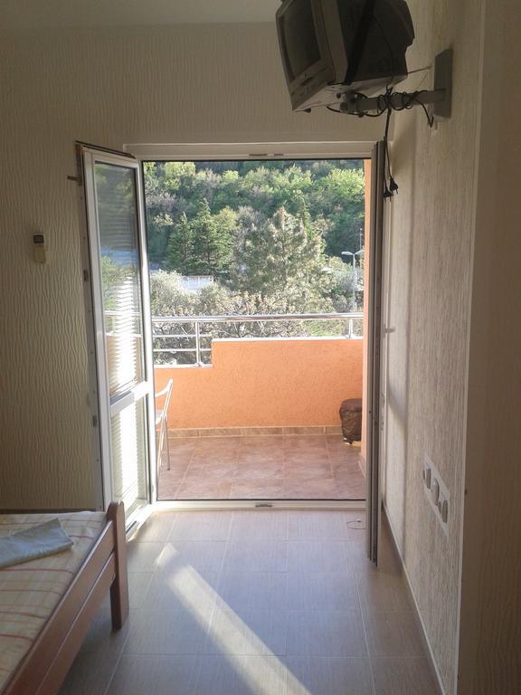 Guesthouse Lautasevic Petrovazzo Esterno foto