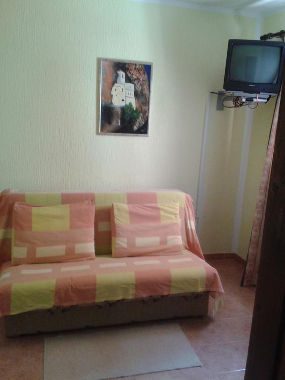 Guesthouse Lautasevic Petrovazzo Esterno foto