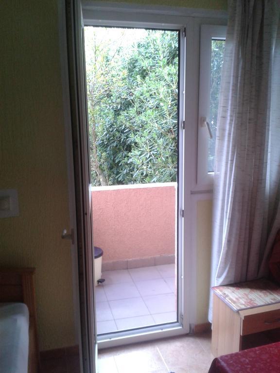 Guesthouse Lautasevic Petrovazzo Esterno foto