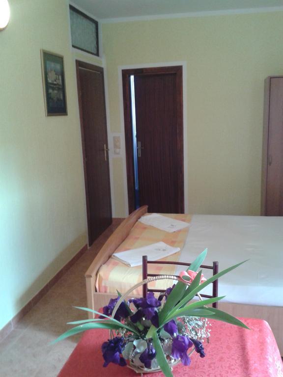 Guesthouse Lautasevic Petrovazzo Esterno foto