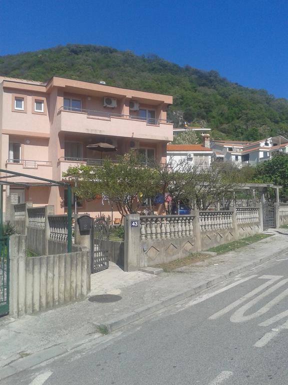 Guesthouse Lautasevic Petrovazzo Esterno foto