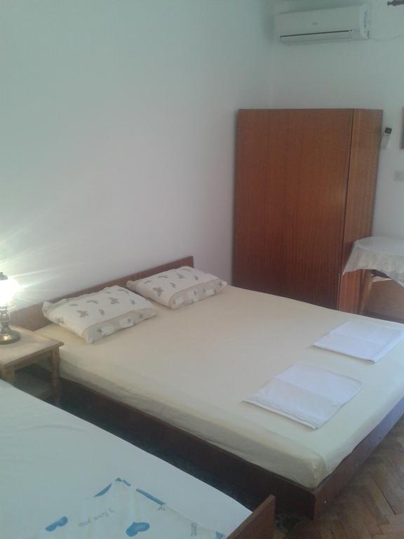 Guesthouse Lautasevic Petrovazzo Esterno foto
