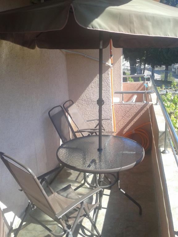 Guesthouse Lautasevic Petrovazzo Esterno foto